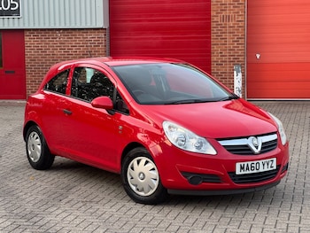 Used Vauxhall Corsa 2010 for sale - 76233305: Photo 2