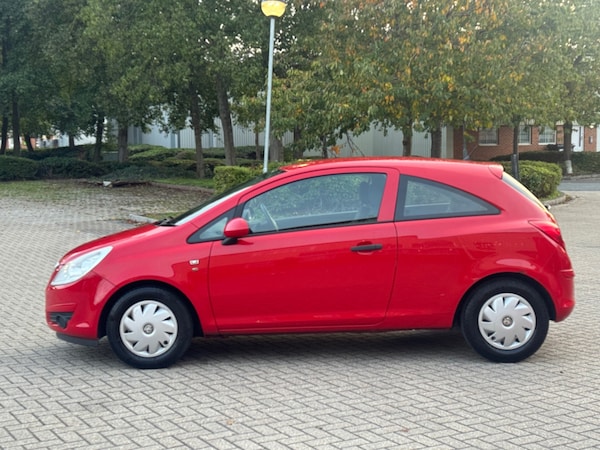Used Vauxhall Corsa 2010 for sale - 76233305: Photo 5
