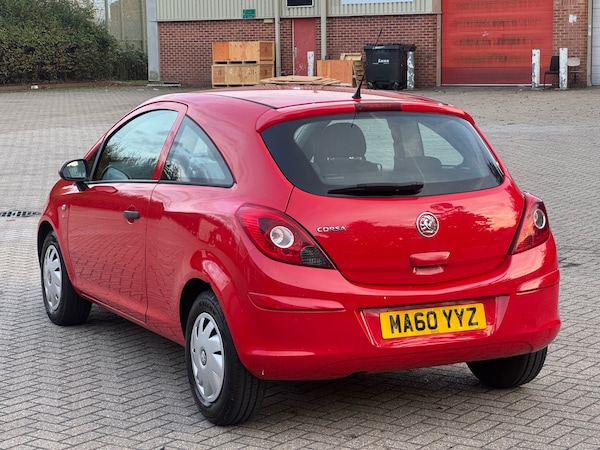 Used Vauxhall Corsa 2010 for sale - 76233305: Photo 8