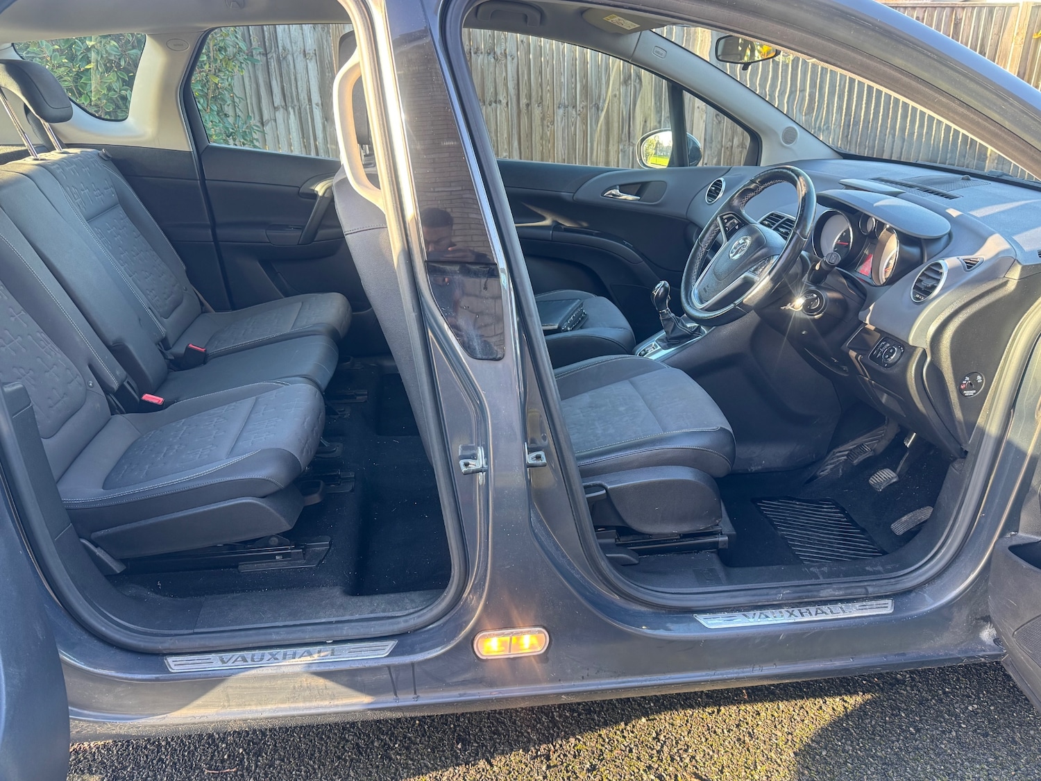 Used Vauxhall Meriva 2014 for sale - 77020615: Photo 6