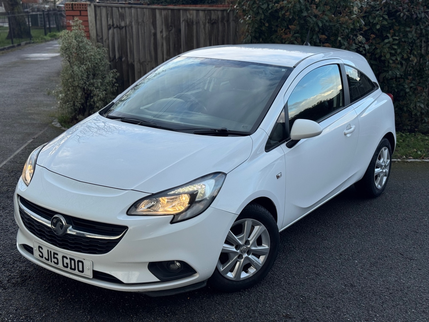 Used Vauxhall Corsa 2015 for sale - 77663511: Photo 4