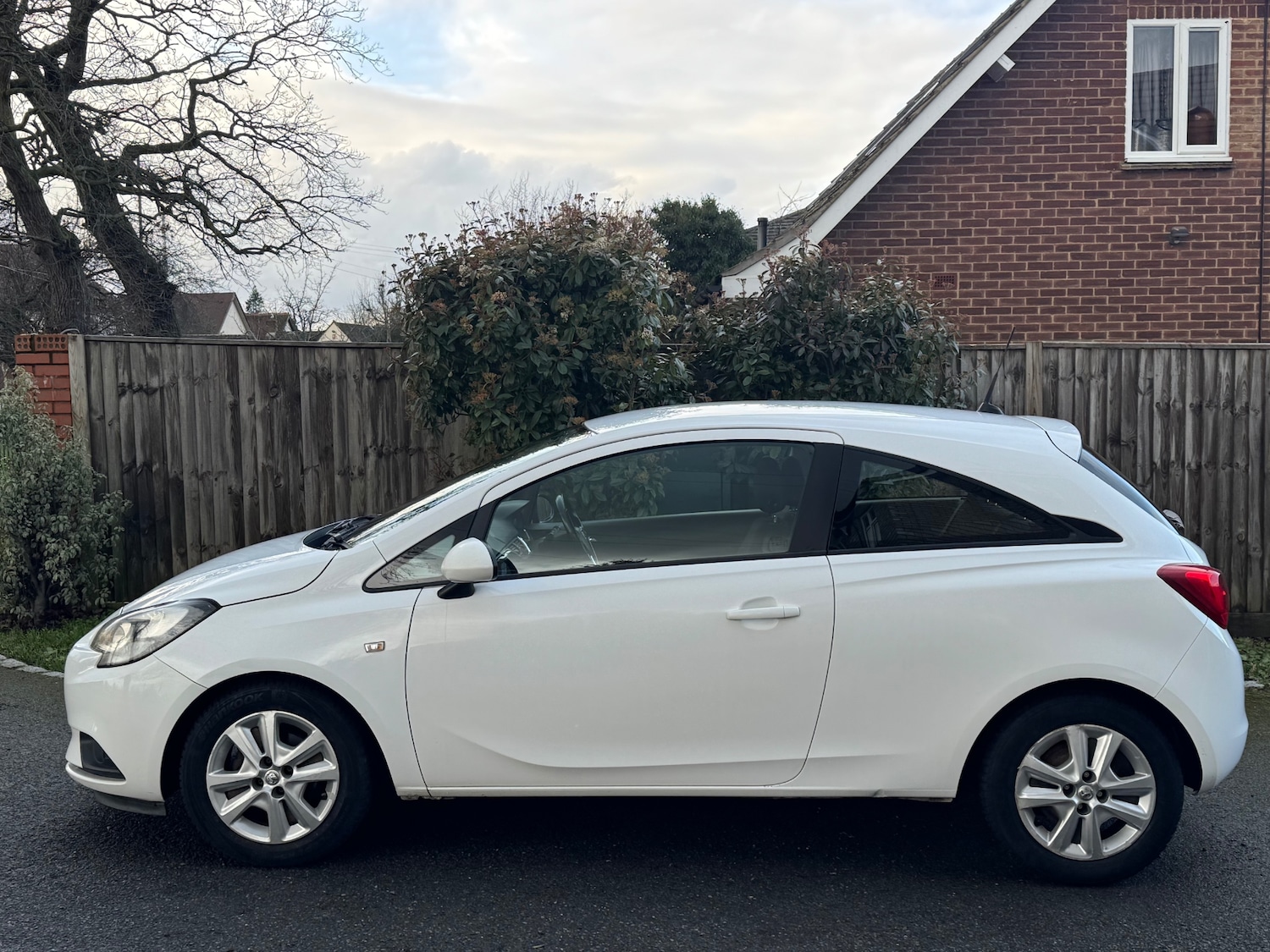 Used Vauxhall Corsa 2015 for sale - 77663511: Photo 5