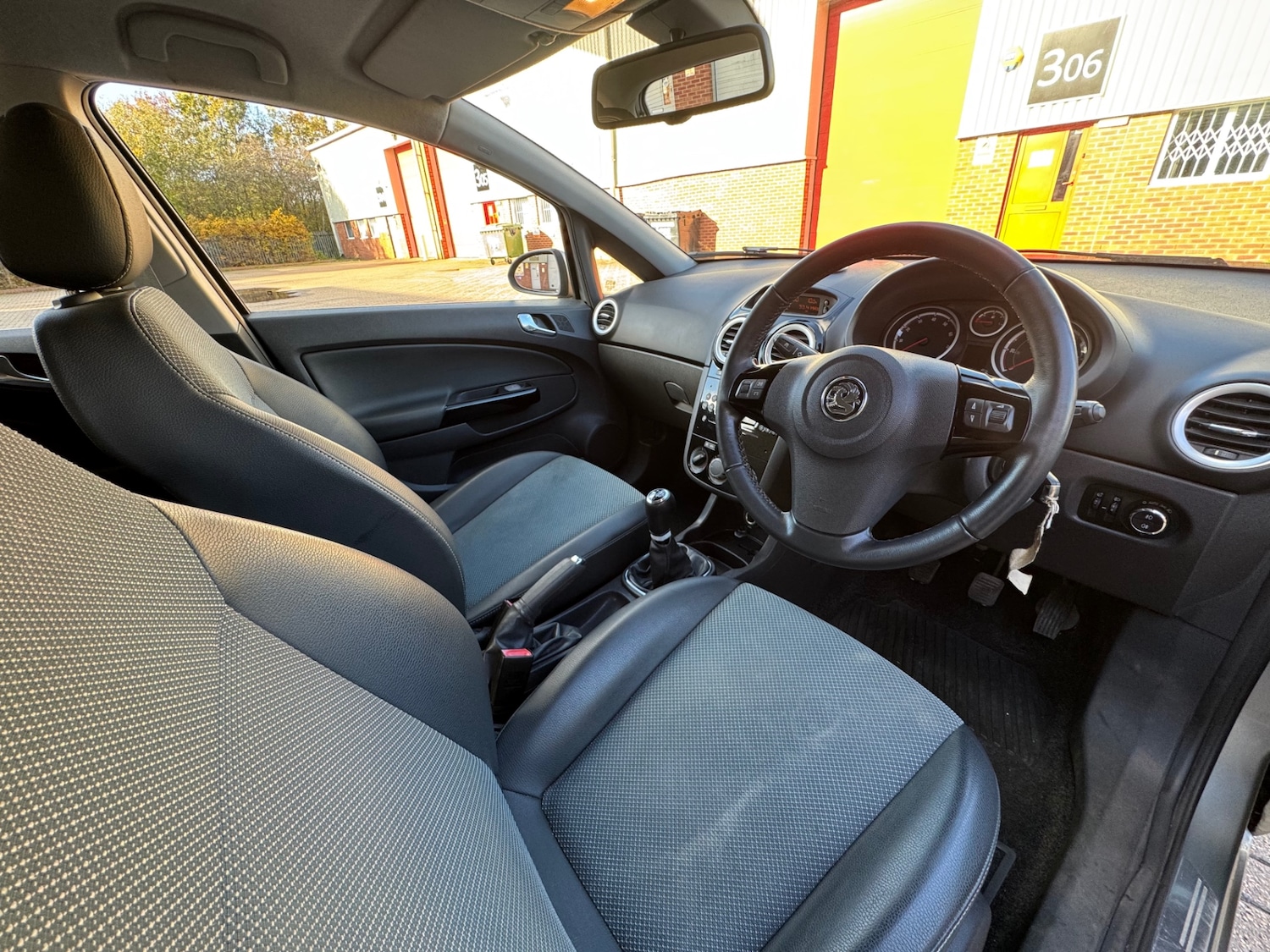 Used Vauxhall Corsa 2010 for sale - 76442530: Photo 13