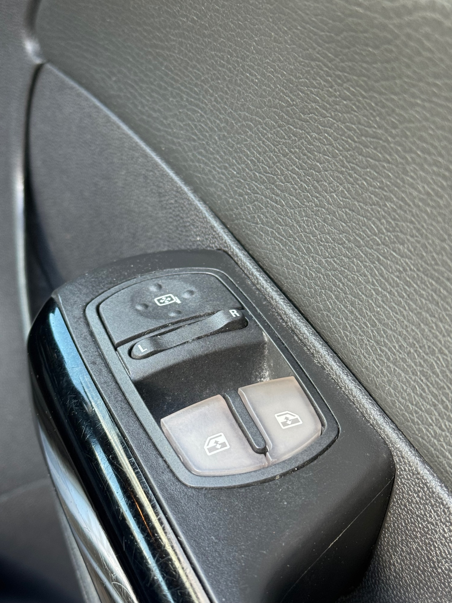 Used Vauxhall Corsa 2010 for sale - 76442530: Photo 18