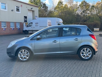 Used Vauxhall Corsa 2010 for sale - 76442530: Photo