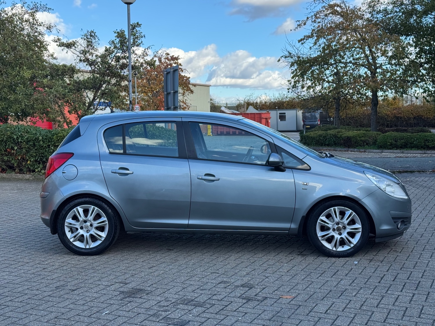 Used Vauxhall Corsa 2010 for sale - 76442530: Photo 5