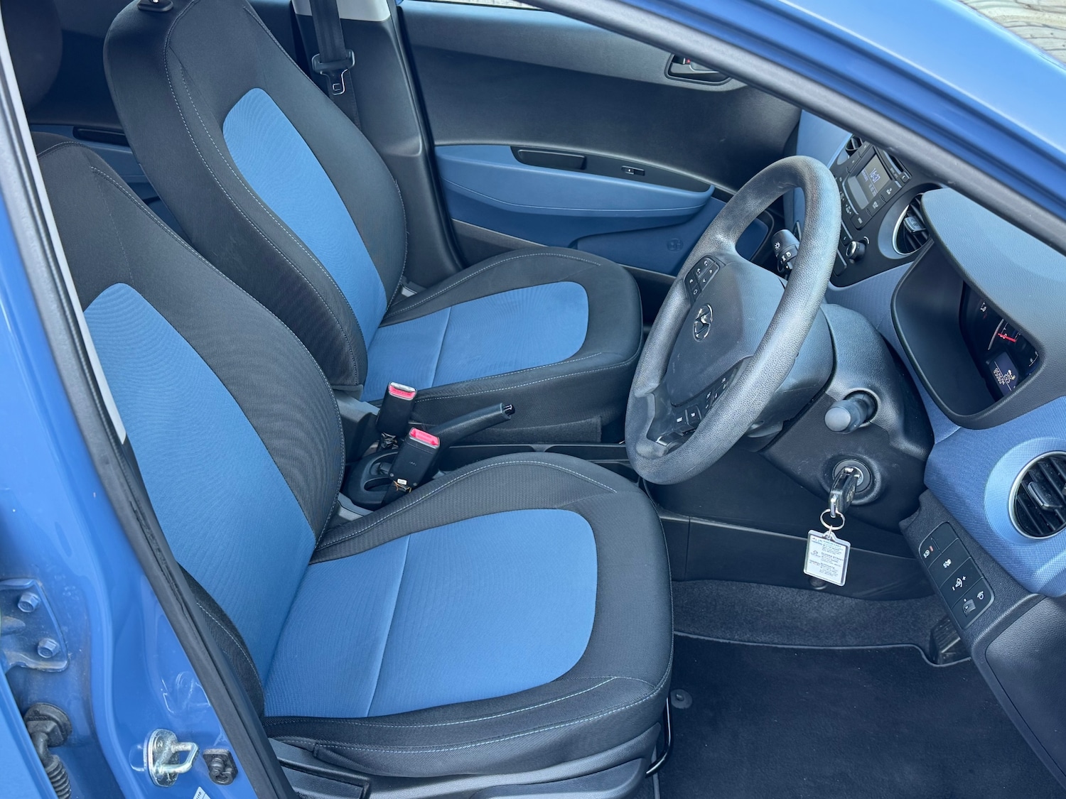 Used Hyundai i10 2016 for sale - 77940935: Photo 10