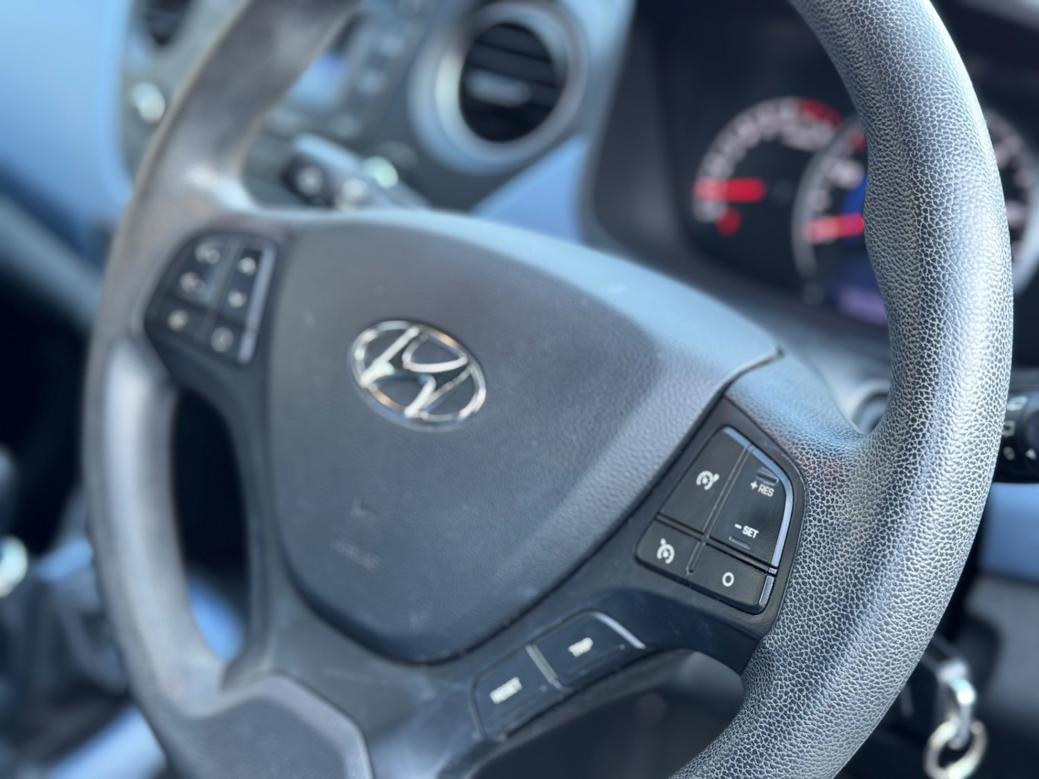 Used Hyundai i10 2016 for sale - 77940935: Photo 7