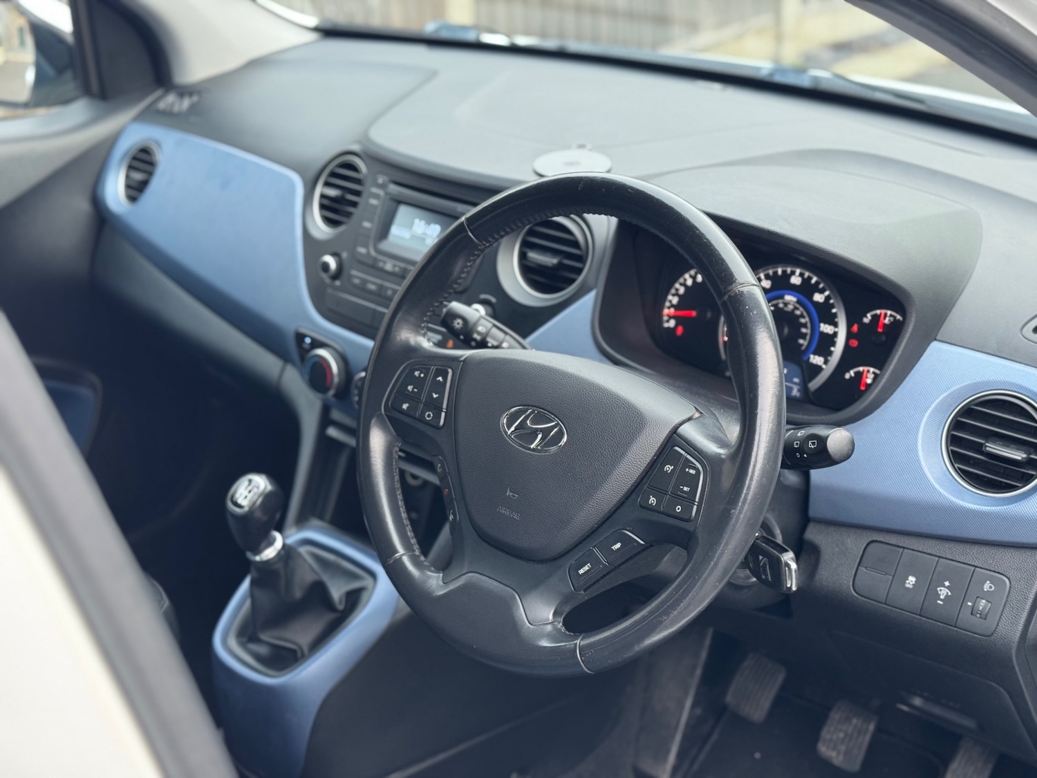 Used Hyundai i10 2015 for sale - 77607283: Photo 10