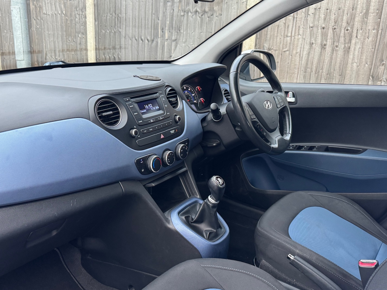 Used Hyundai i10 2015 for sale - 77607283: Photo 20