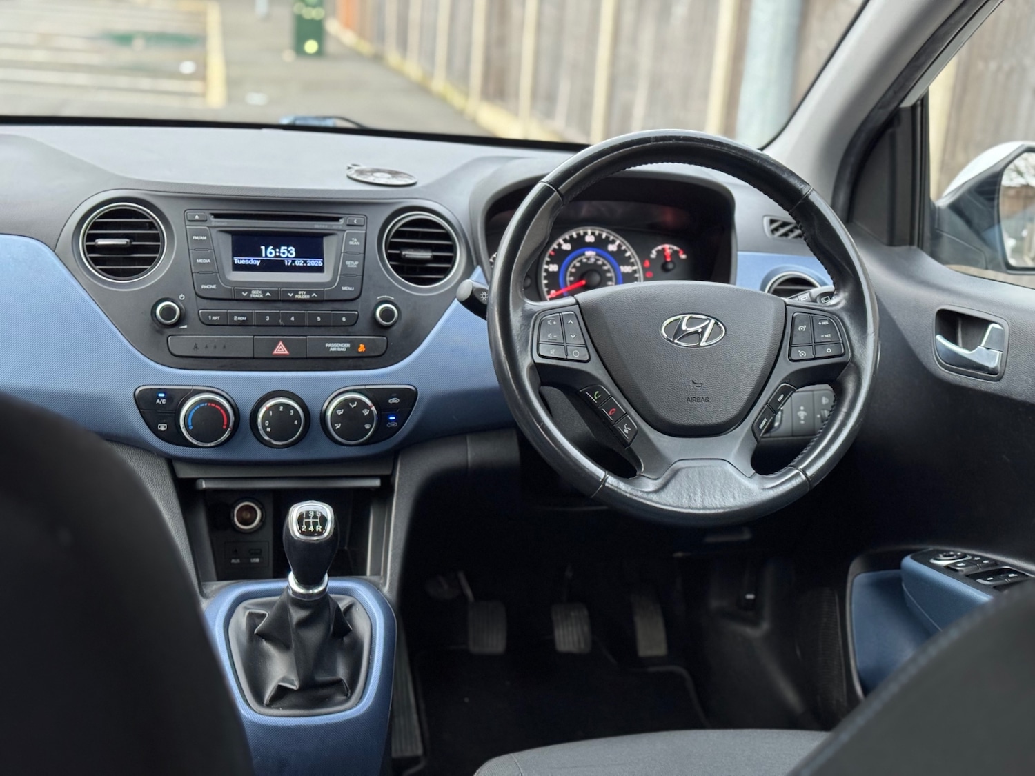 Used Hyundai i10 2015 for sale - 77607283: Photo 26