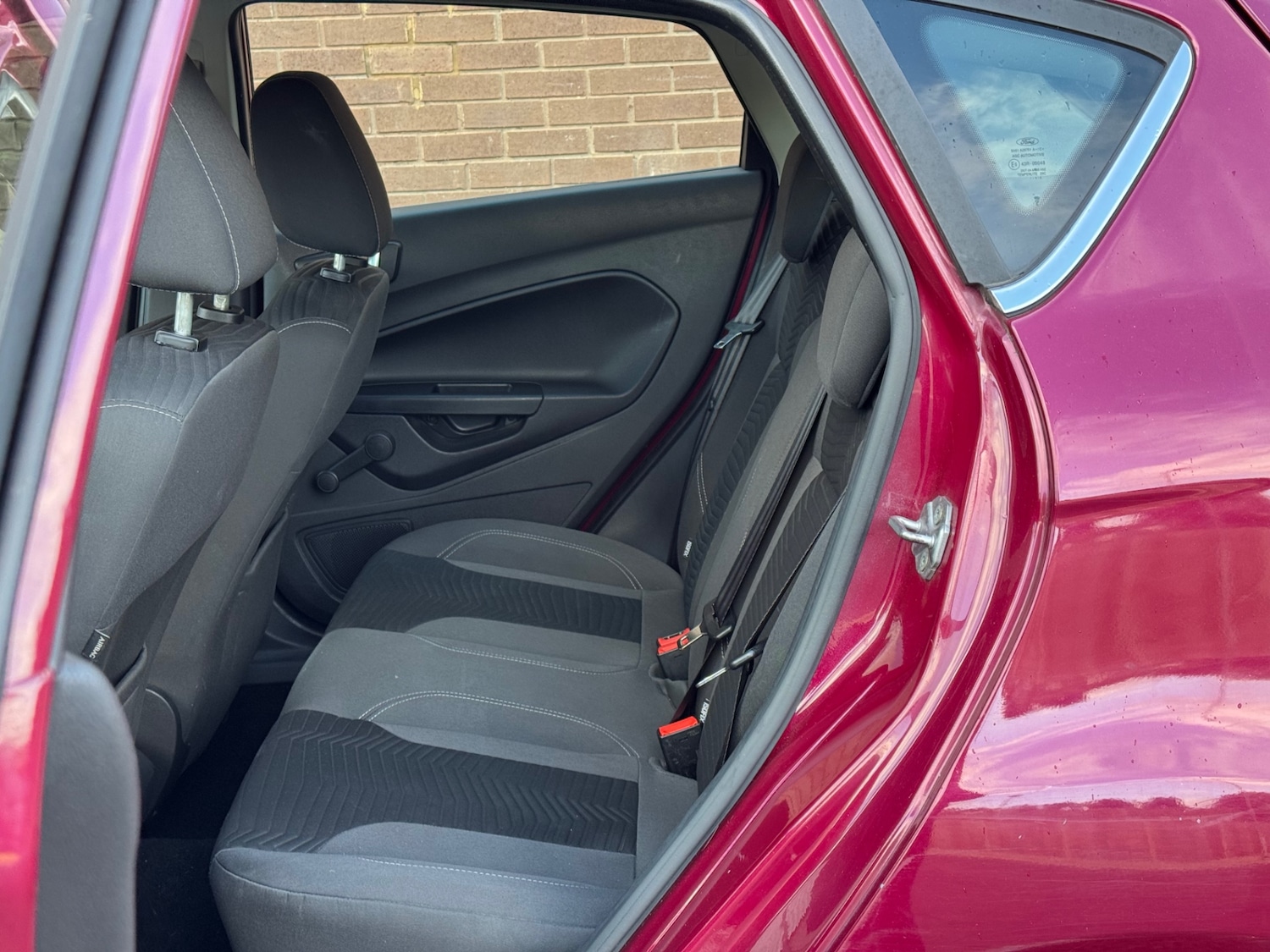 Used Ford Fiesta 2014 for sale - 76392080: Photo 16