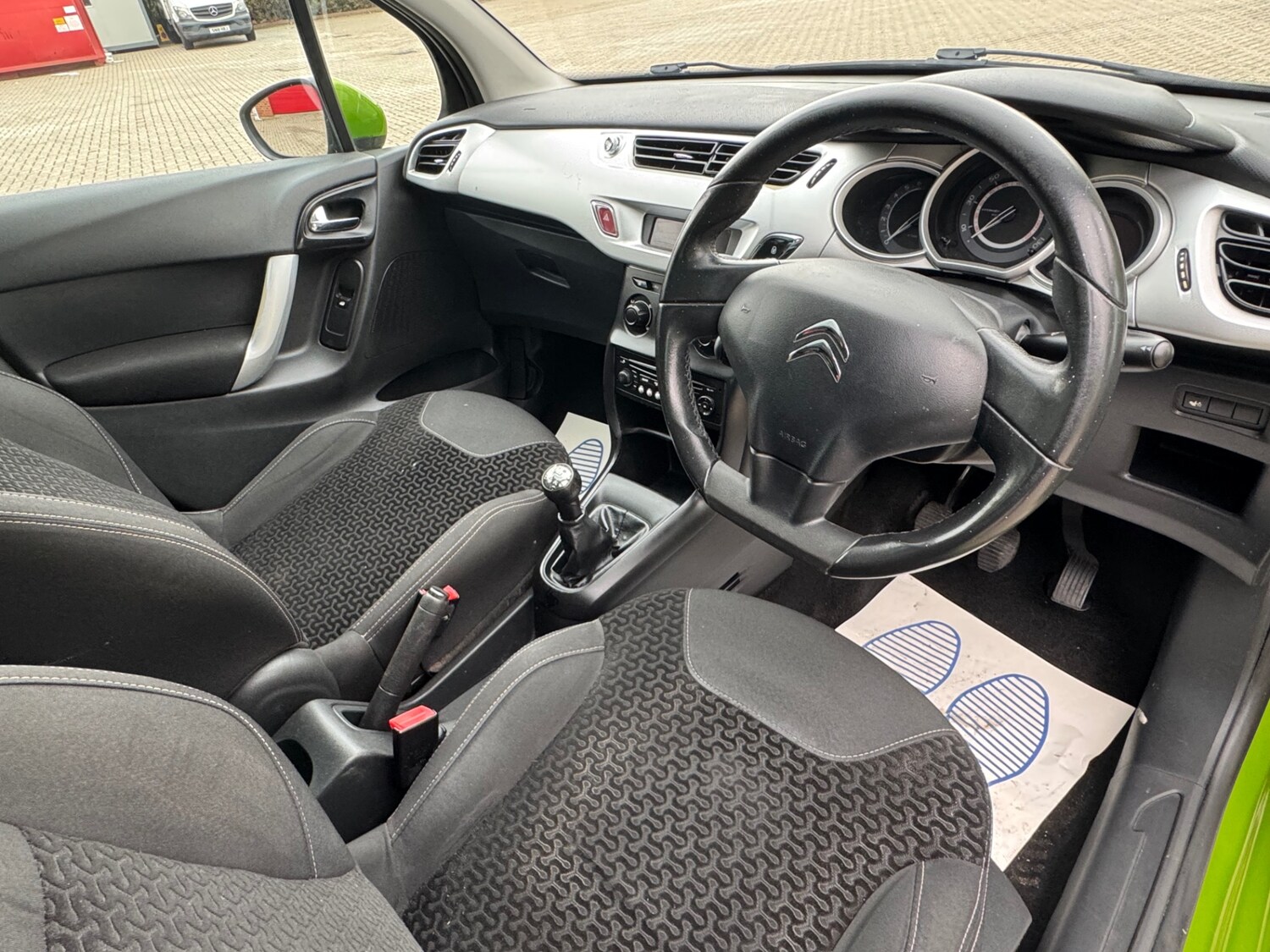 Used Citroen C3 2010 for sale - 76293339: Photo 11