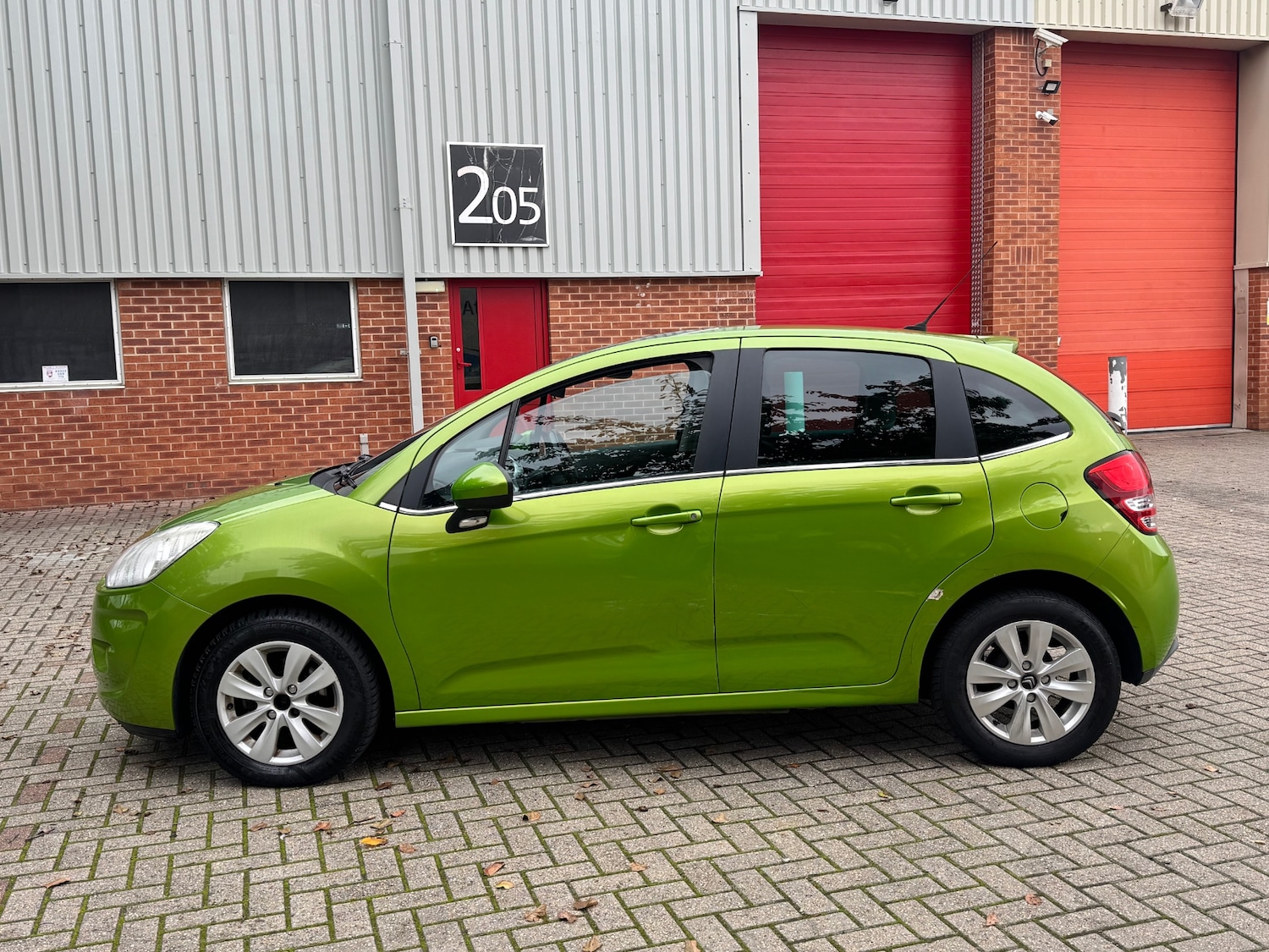 Used Citroen C3 2010 for sale - 76293339: Photo 4