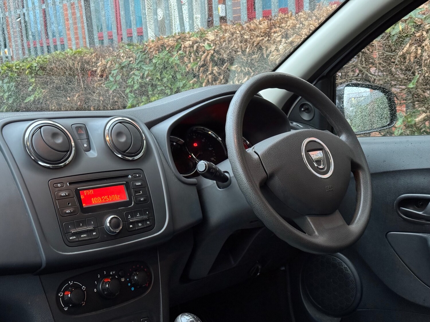 Used Dacia Sandero 2015 for sale - 77540108: Photo 13