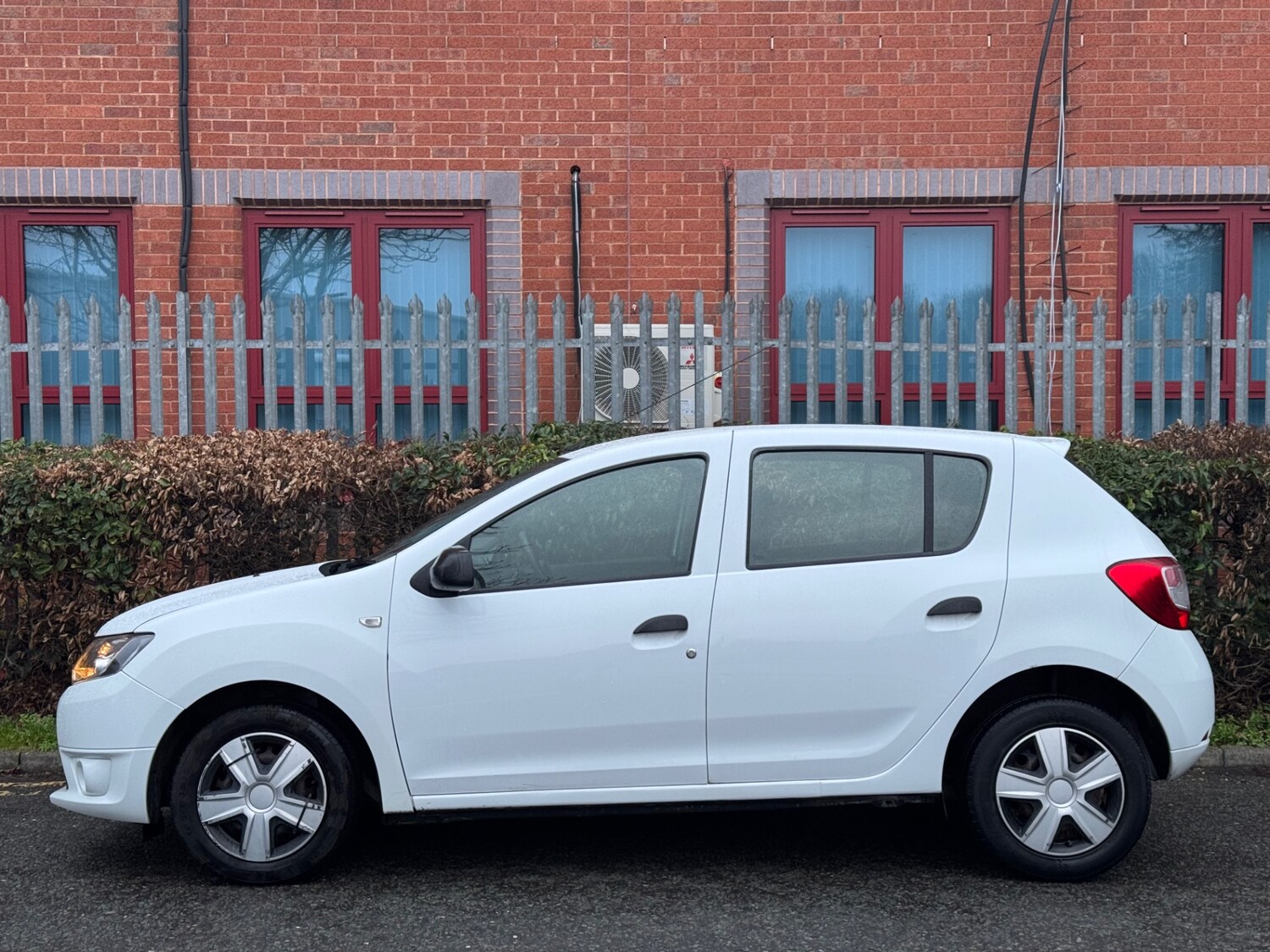Used Dacia Sandero 2015 for sale - 77540108: Photo 4