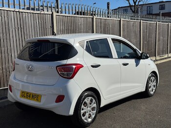 Used Hyundai i10 2014 for sale - 77940940: Photo