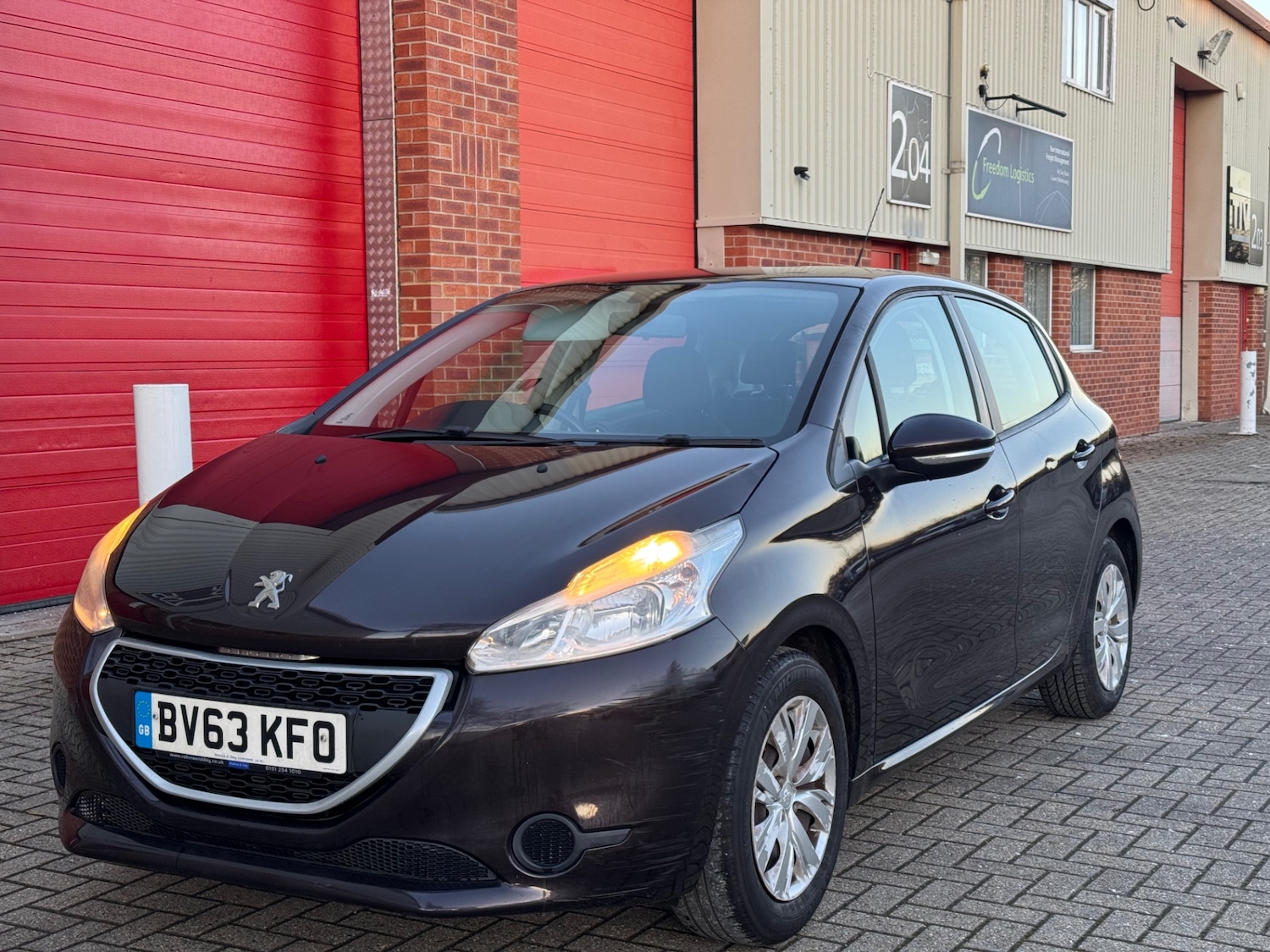 Used Peugeot 208 2013 for sale - 77137228: Photo 13
