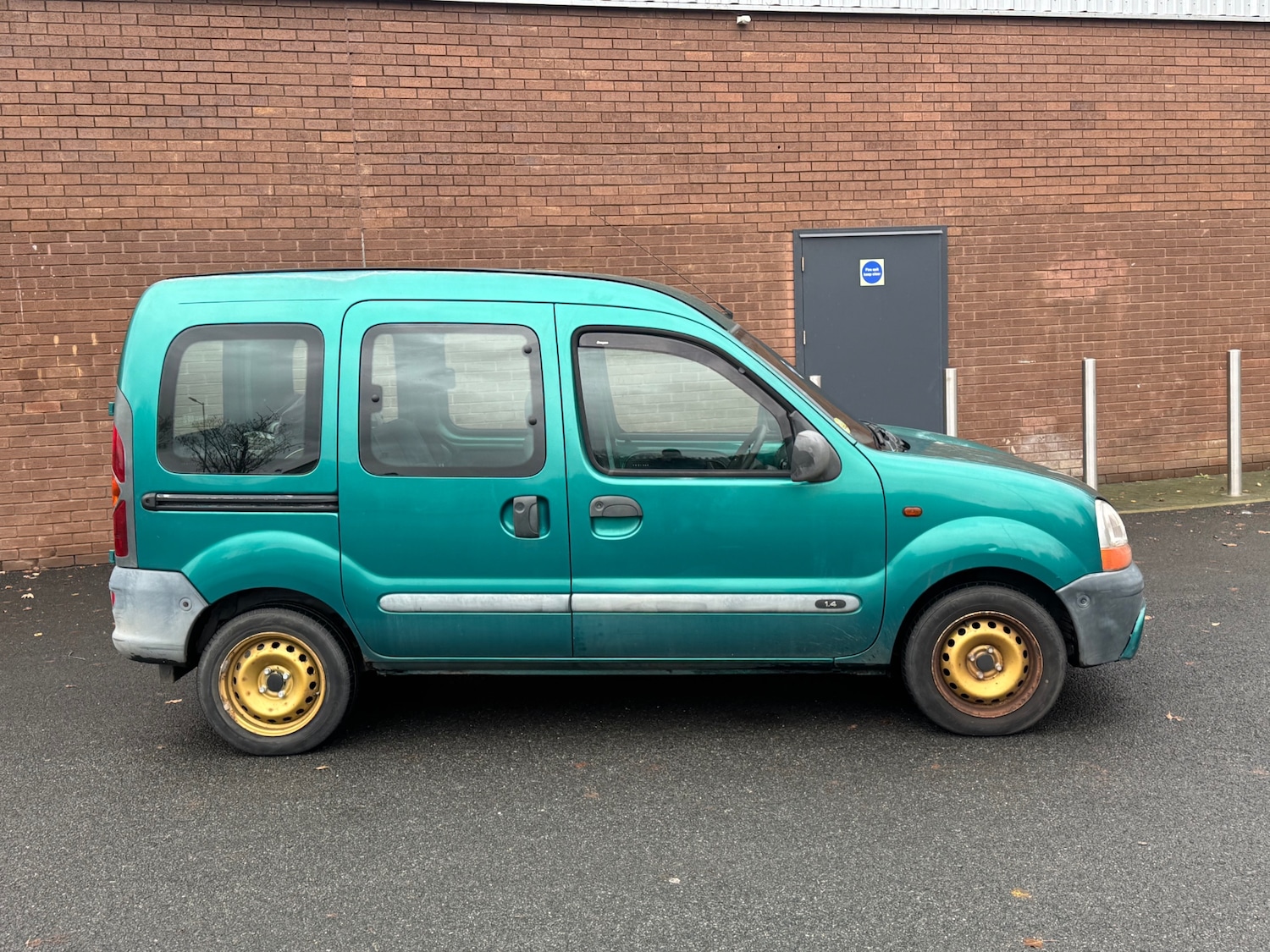 Used Renault Kangoo 2001 for sale - 76910836: Photo 4