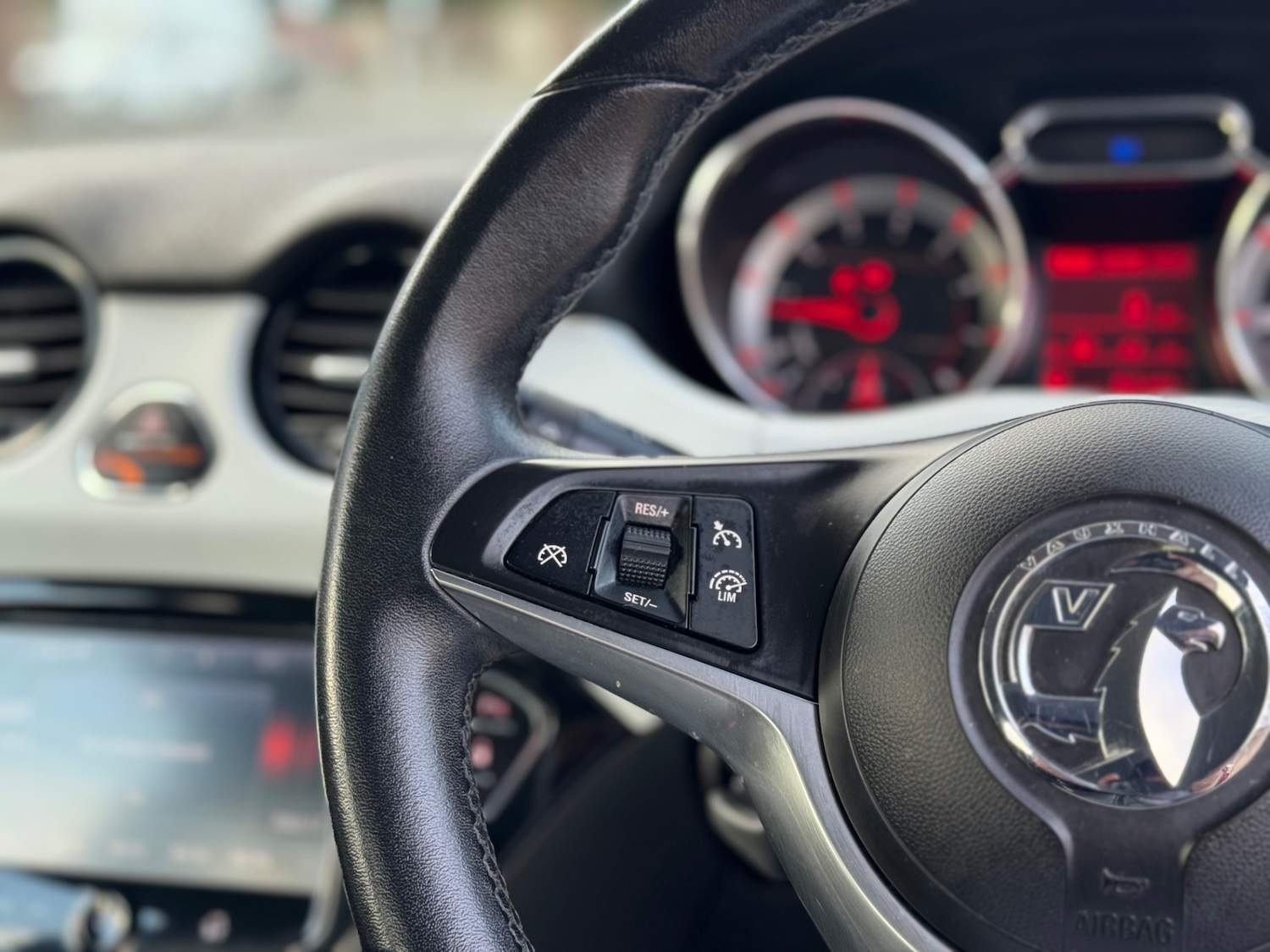 Used Vauxhall ADAM 2013 for sale - 76982868: Photo 23