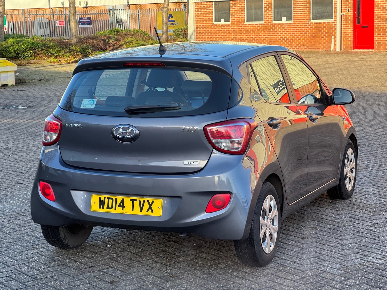 Used Hyundai i10 2014 for sale - 77022264: Photo 8