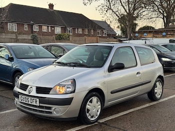 Used Renault Clio 2005 for sale - 76909034: Photo