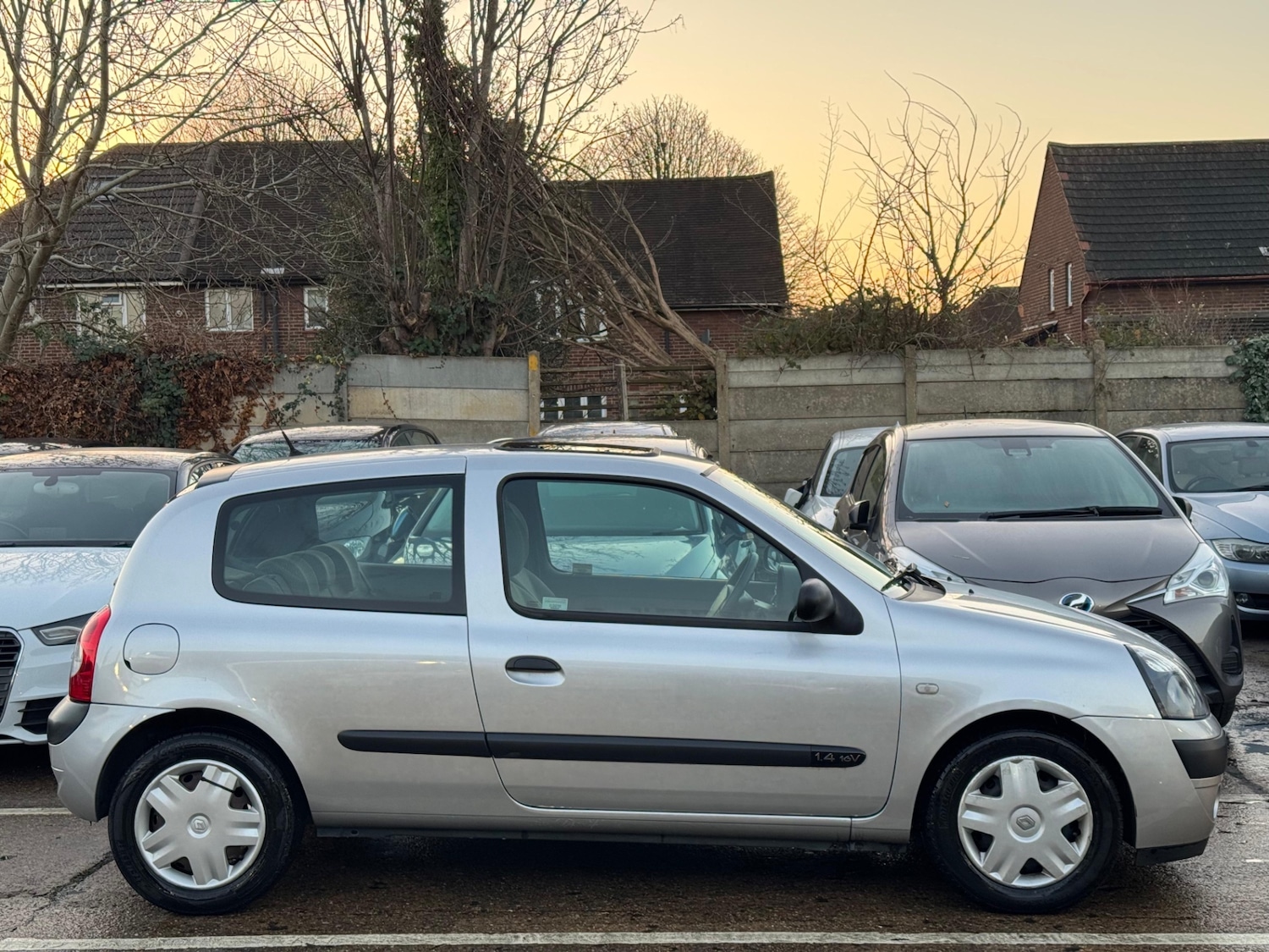 Used Renault Clio 2005 for sale - 76909034: Photo 5