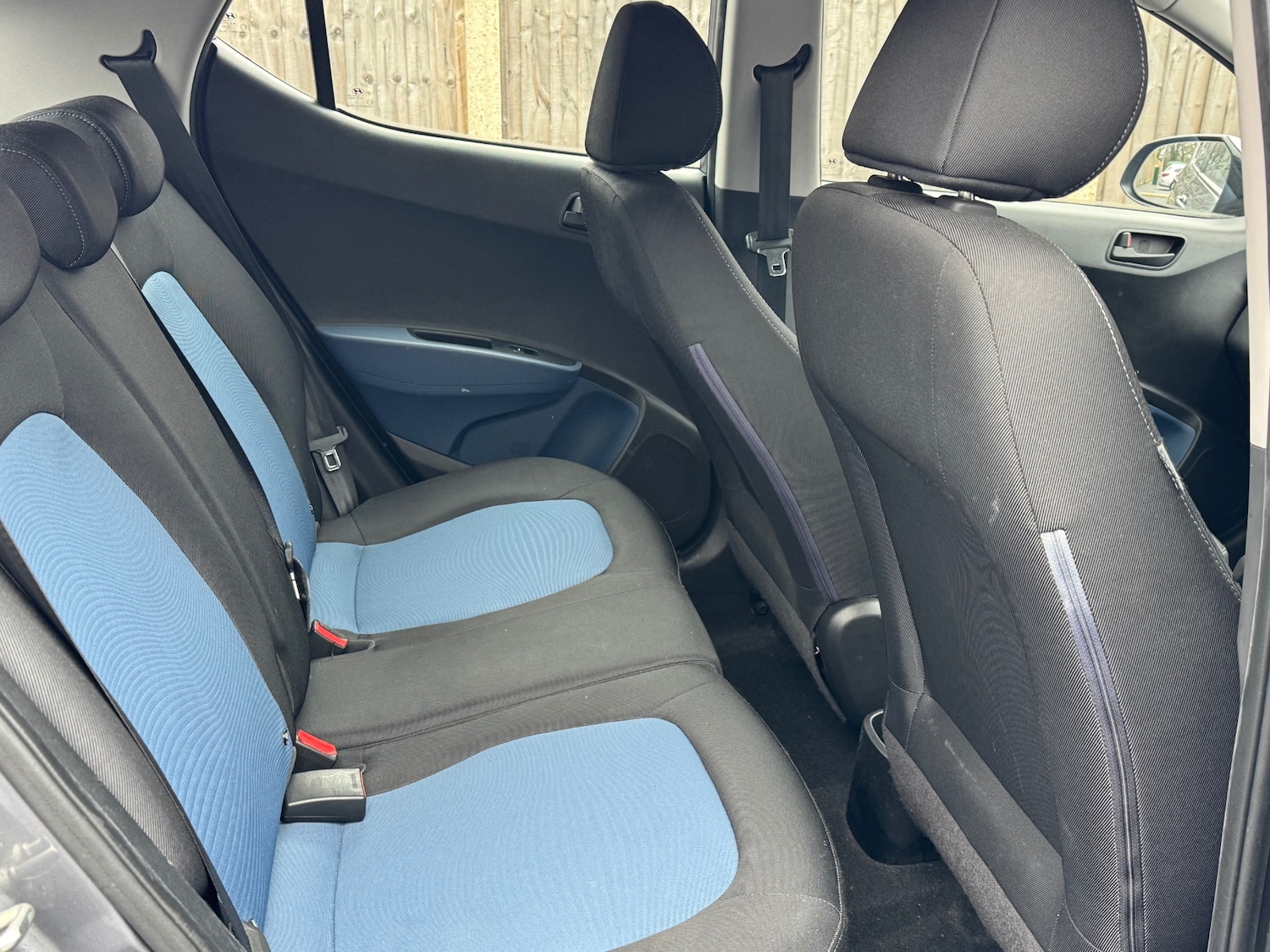 Used Hyundai i10 2014 for sale - 77792995: Photo 11