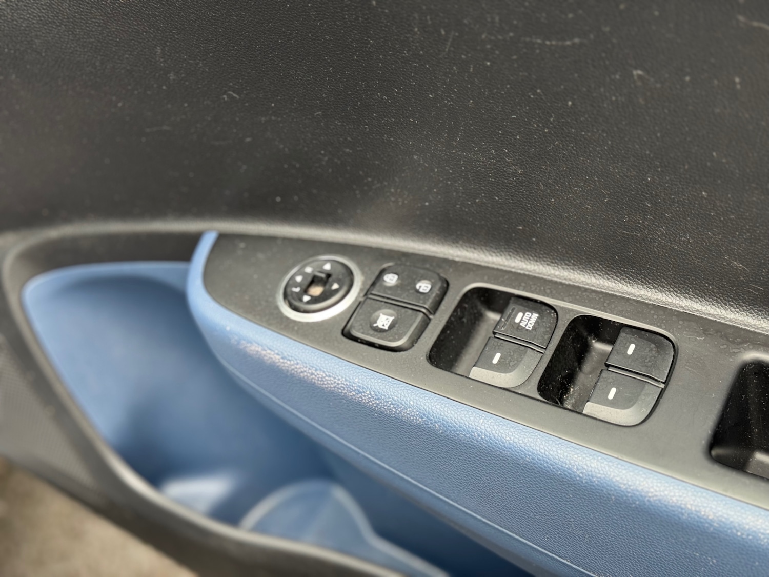 Used Hyundai i10 2014 for sale - 77792995: Photo 18