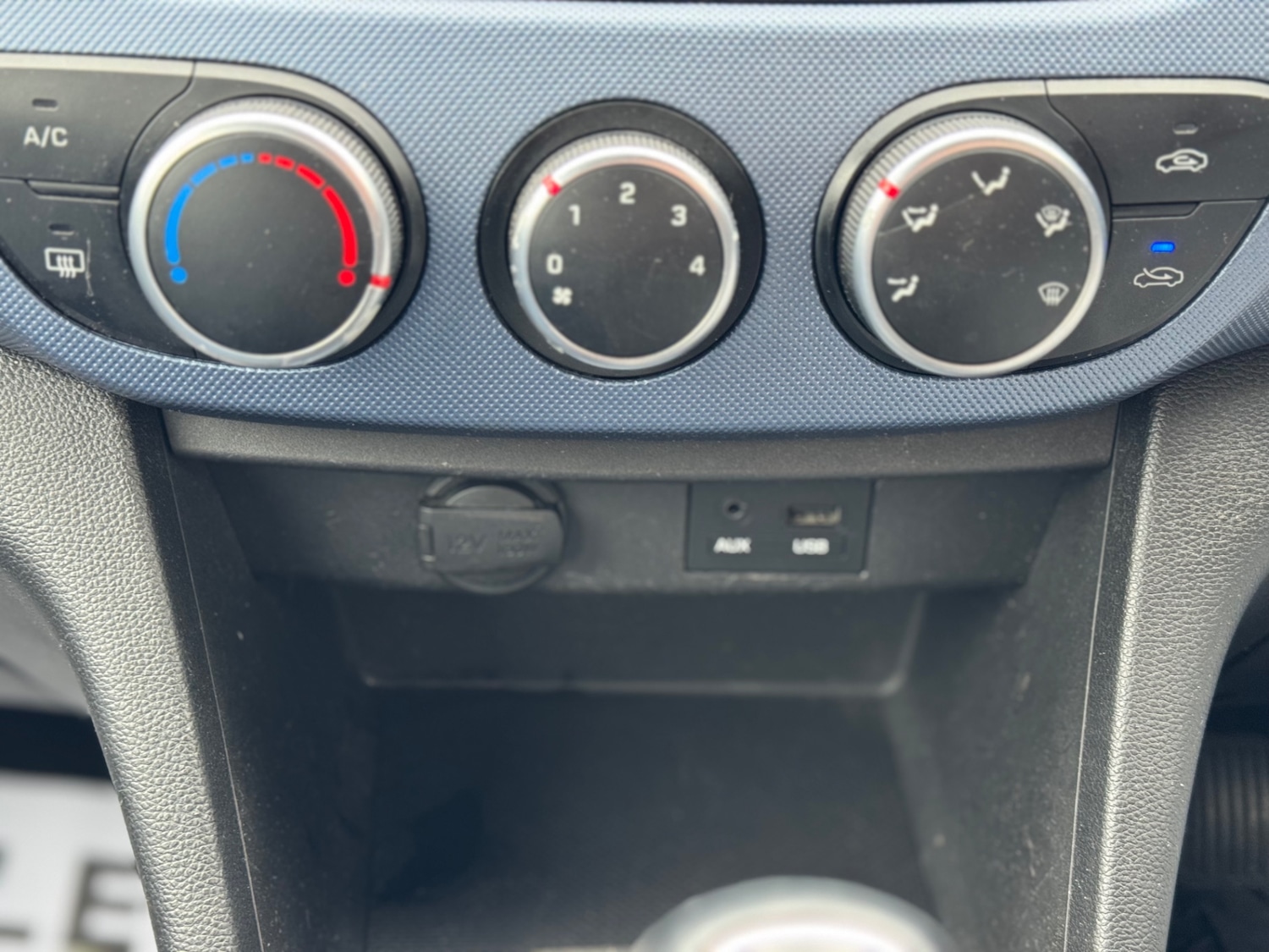 Used Hyundai i10 2014 for sale - 77792995: Photo 20