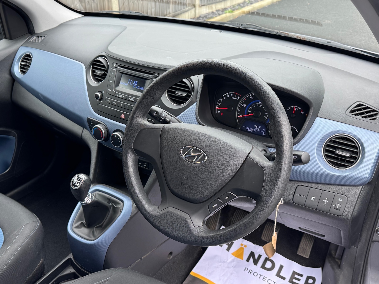 Used Hyundai i10 2014 for sale - 77792995: Photo 9