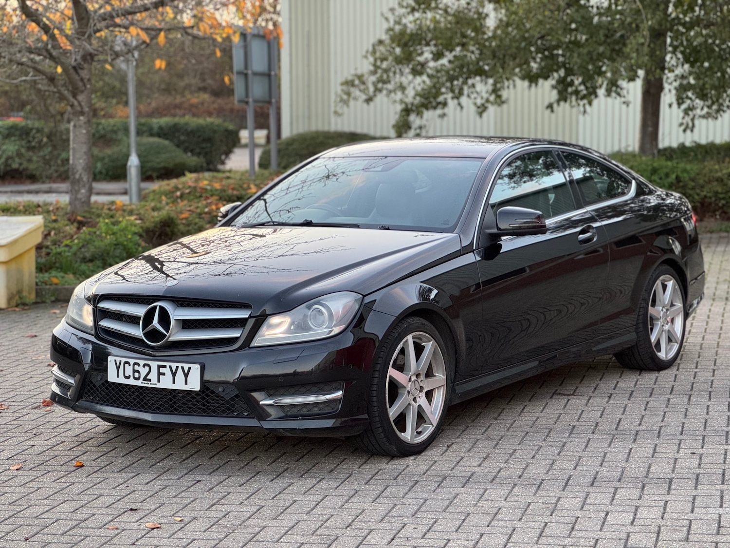 Used Mercedes-Benz C Class 2012 for sale - 76519531: Photo 2