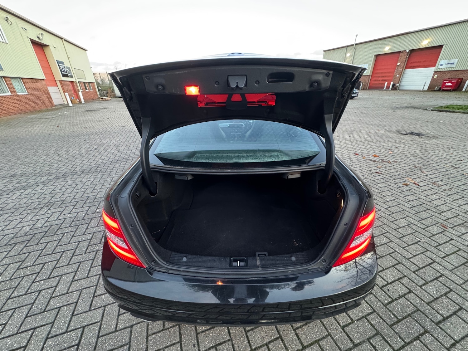 Used Mercedes-Benz C Class 2012 for sale - 76519531: Photo 9