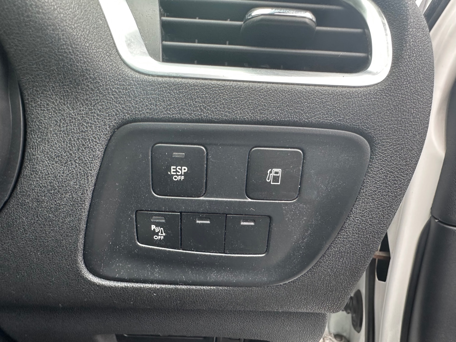Vehicle 33