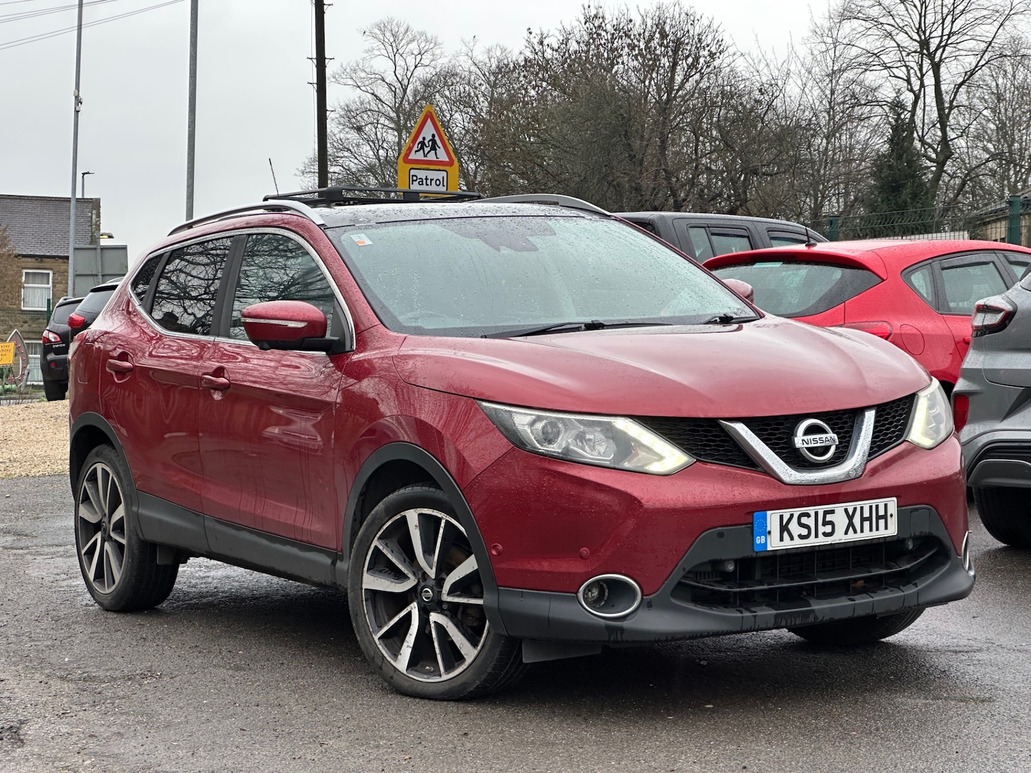 Used Nissan Qashqai 2015 for sale - 77605534: Photo 2