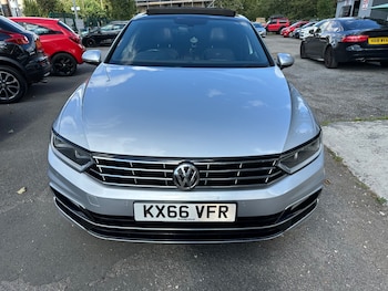 Used Volkswagen Passat 2016 for sale - 75747835: Photo