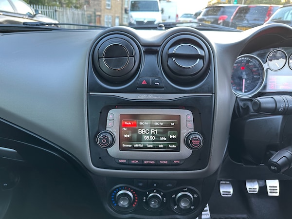 Used Alfa Romeo MiTo 2016 for sale - 76121233: Photo 20