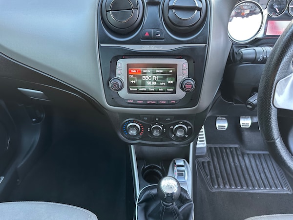 Used Alfa Romeo MiTo 2016 for sale - 76121233: Photo 25