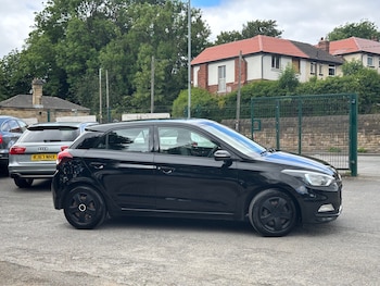 Used Hyundai i20 2017 for sale - 78904447: Photo