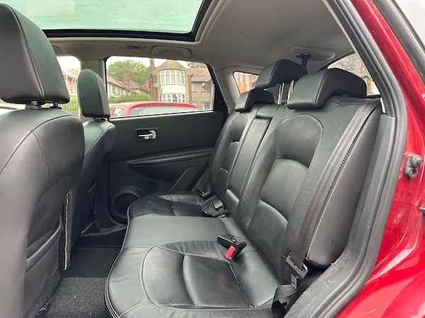 Used Nissan Qashqai 2011 for sale - 76299517: Photo 13