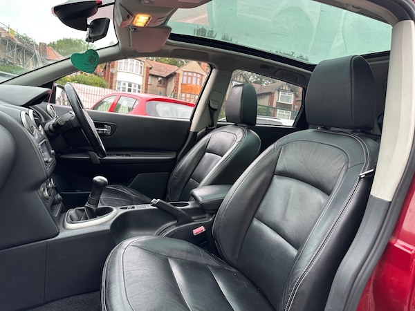 Used Nissan Qashqai 2011 for sale - 76299517: Photo 15