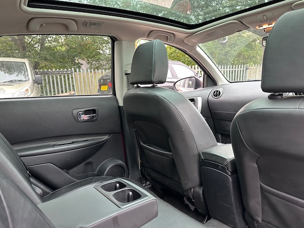 Used Nissan Qashqai 2011 for sale - 76299517: Photo 16