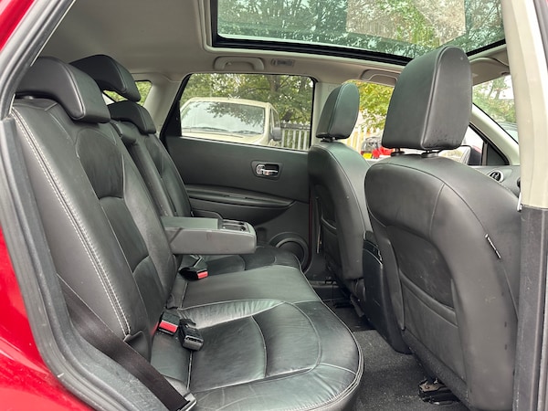 Used Nissan Qashqai 2011 for sale - 76299517: Photo 17
