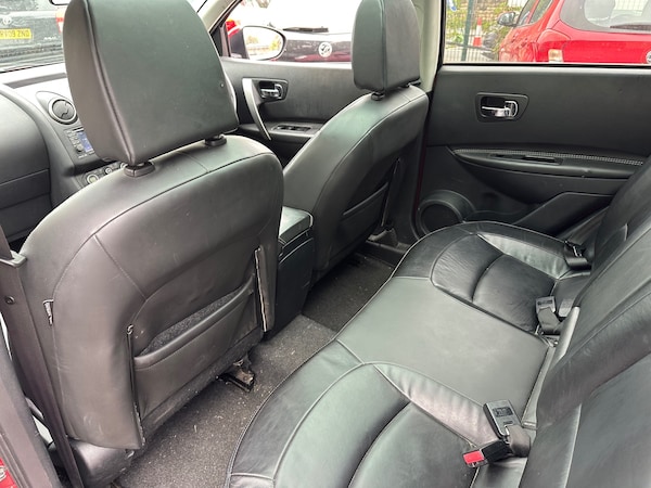 Used Nissan Qashqai 2011 for sale - 76299517: Photo 18