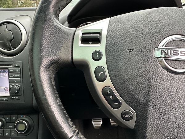 Used Nissan Qashqai 2011 for sale - 76299517: Photo 28