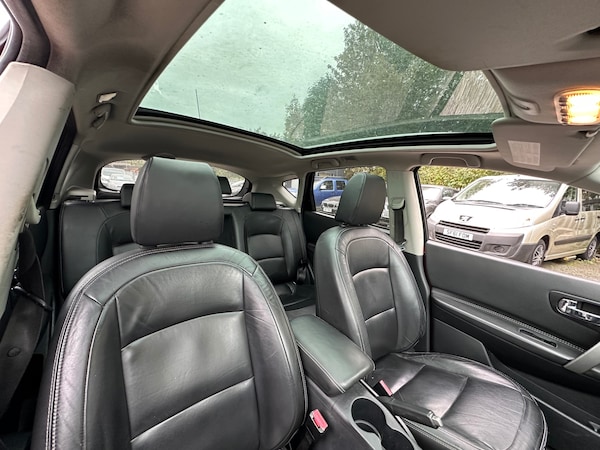 Used Nissan Qashqai 2011 for sale - 76299517: Photo 37