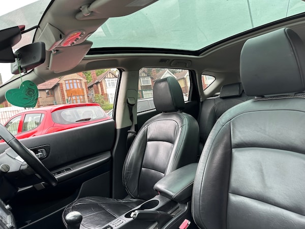 Used Nissan Qashqai 2011 for sale - 76299517: Photo 46