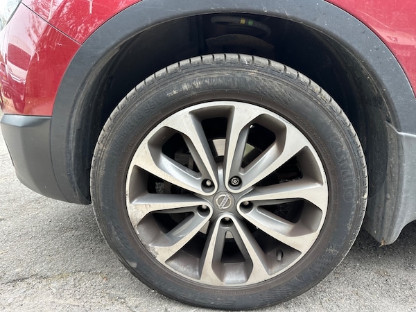 Used Nissan Qashqai 2011 for sale - 76299517: Photo 47