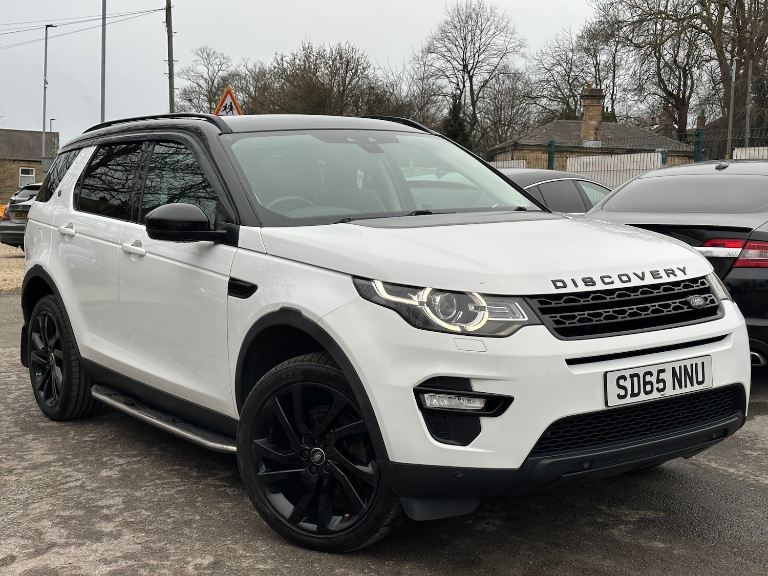 Used Land Rover Discovery Sport 2015 for sale - 77854471: Photo 3