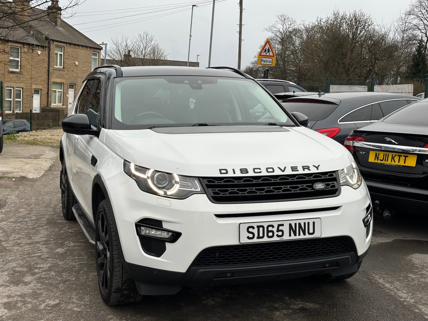 Used Land Rover Discovery Sport 2015 for sale - 77854471: Photo 4